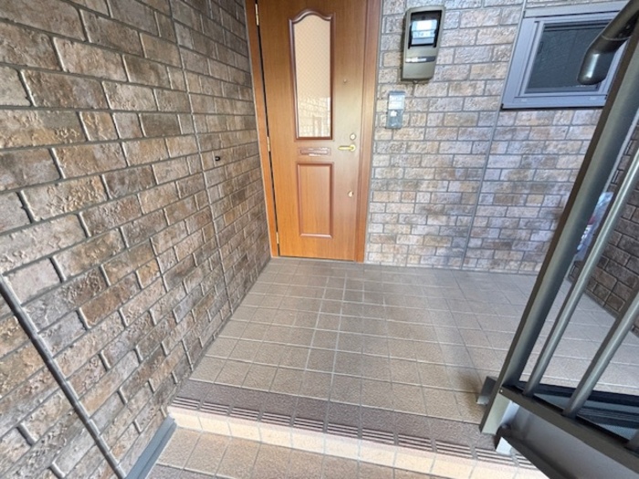 19/20 エントランス