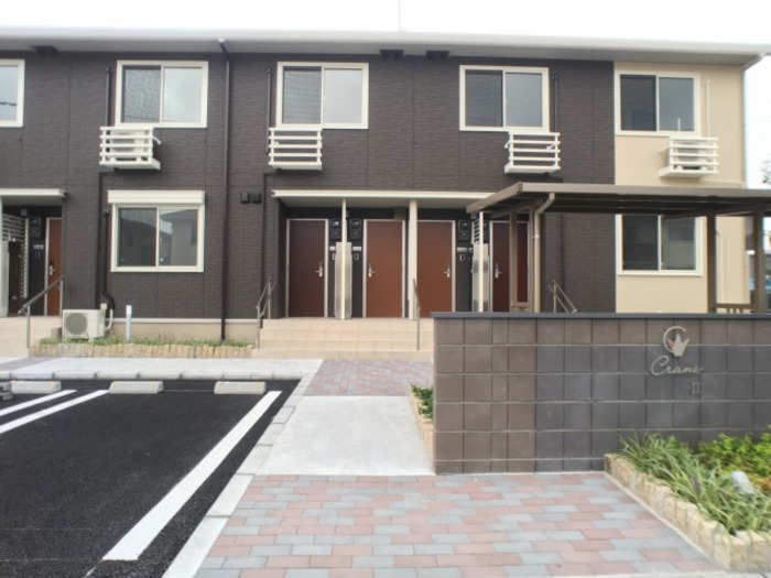 19/27 エントランス