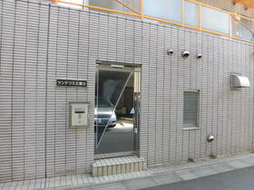 15/16 エントランス