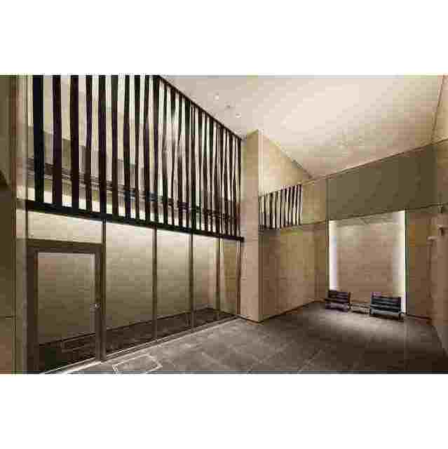 17/18 エントランス