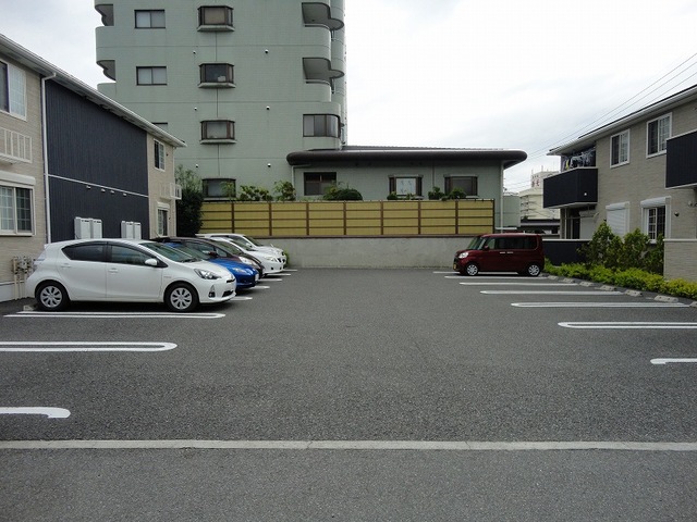 14/20 駐車場