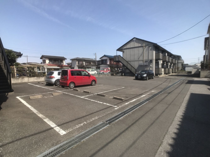 20/28 駐車場