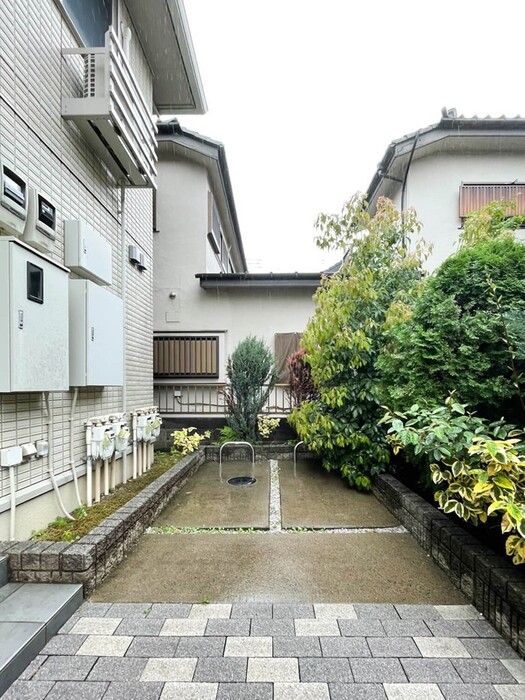 2/2 駐車場