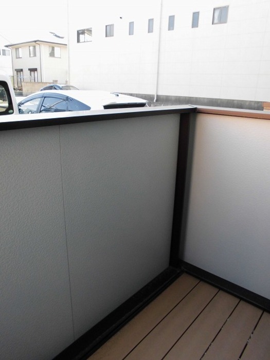 13/22 バルコニー