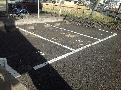 14/15 駐車場