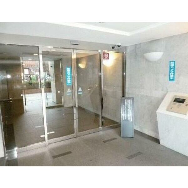 17/20 エントランス