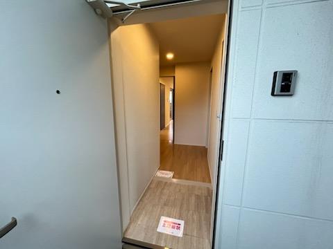 14/27 玄関