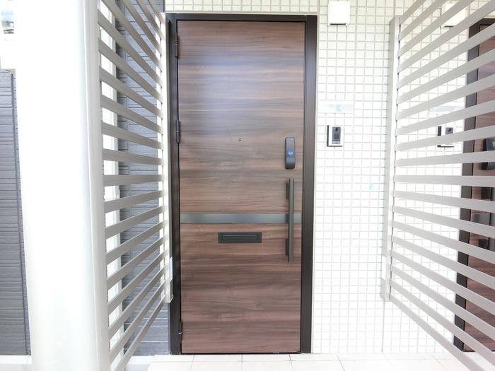 17/25 エントランス