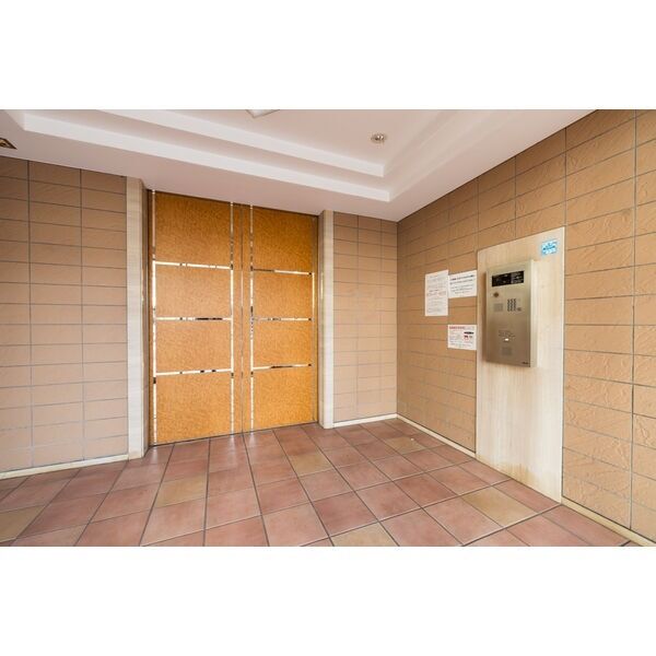 3/3 エントランス