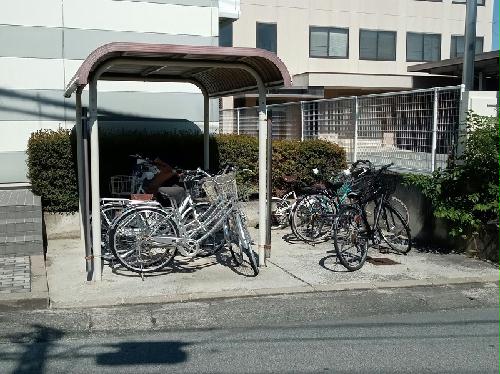 13/14 エントランス