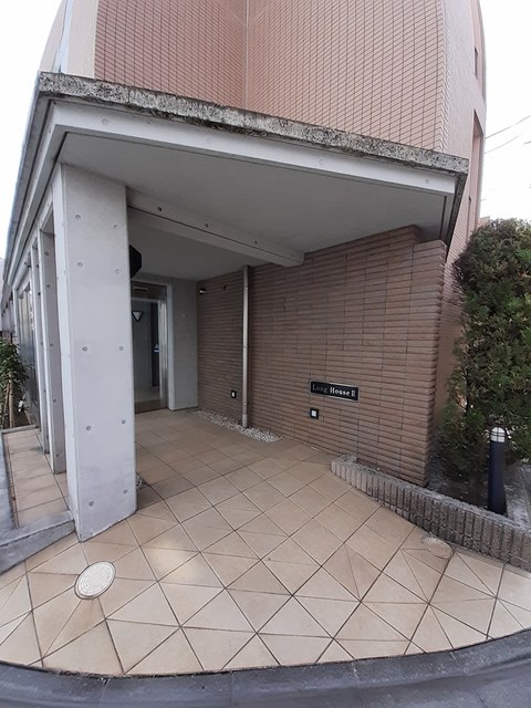 14/23 エントランス