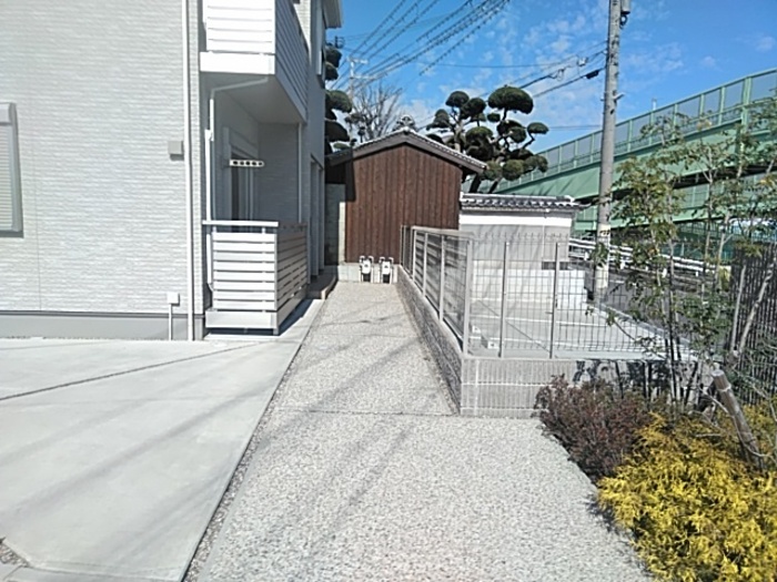 16/18 エントランス