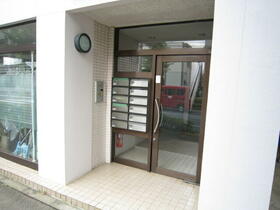 13/15 エントランス