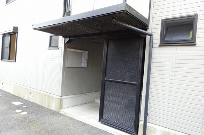 17/20 エントランス