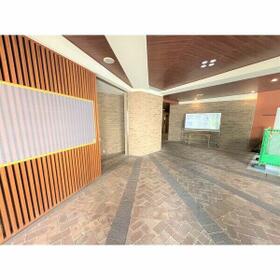 13/16 エントランス