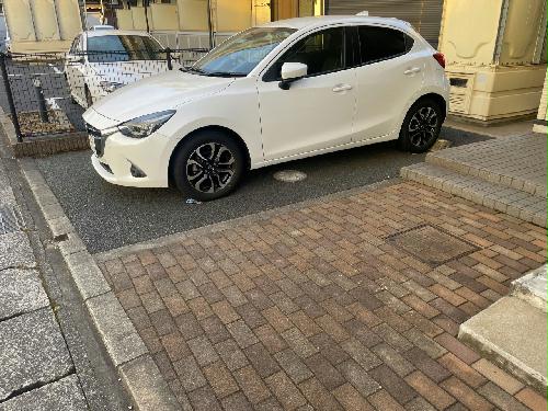 14/14 駐車場