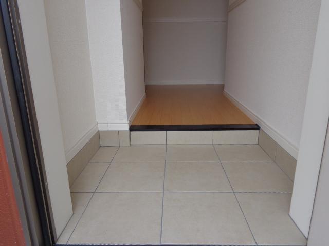 13/30 玄関