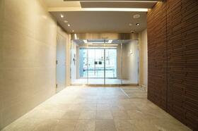 14/14 エントランス