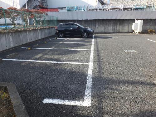 13/24 駐車場