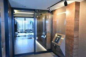 14/15 エントランス