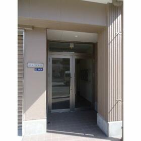 14/14 エントランス