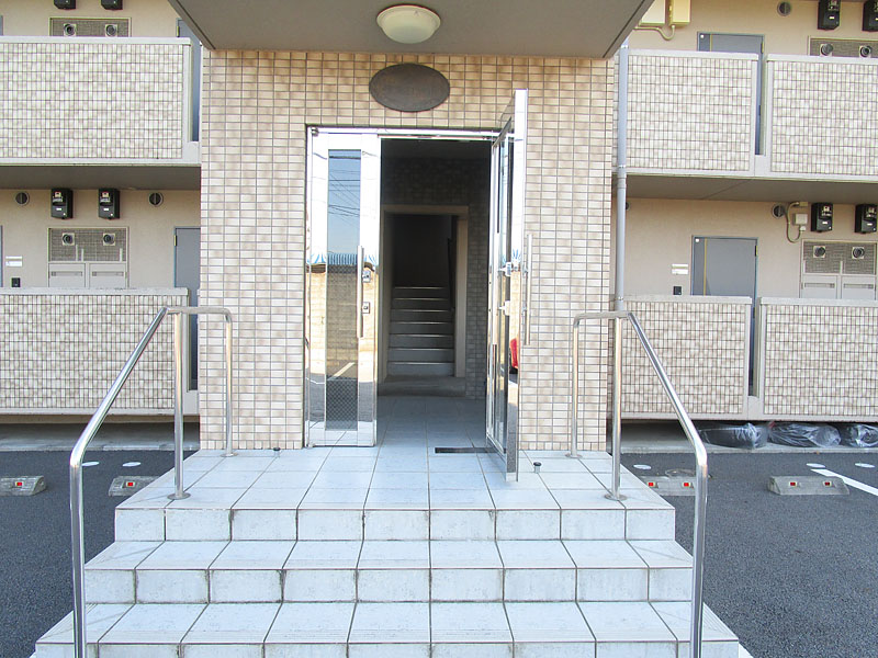 14/19 エントランス