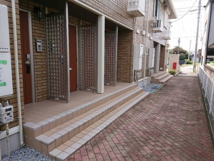 14/16 エントランス