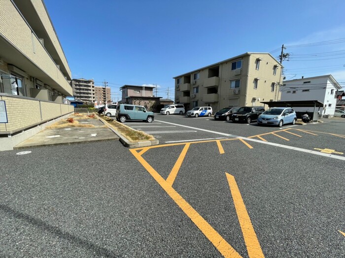 2/3 駐車場