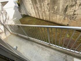 13/16 バルコニー