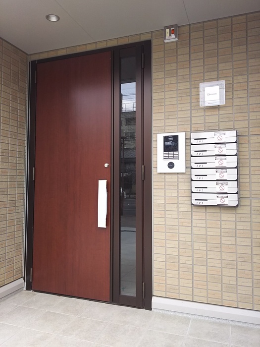 2/5 エントランス