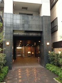 2/3 エントランス