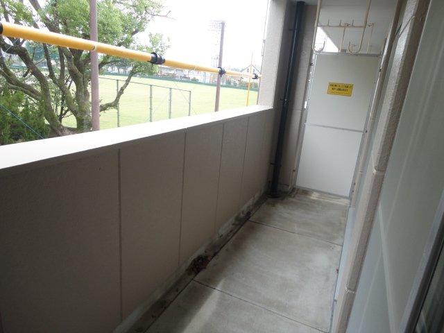 21/26 バルコニー