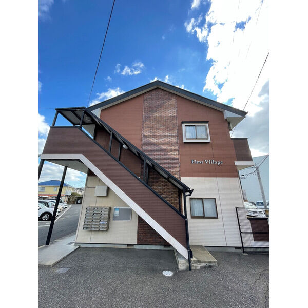 14/15 エントランス