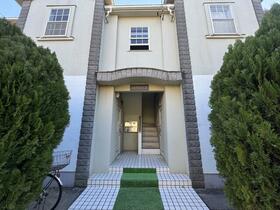 14/14 エントランス