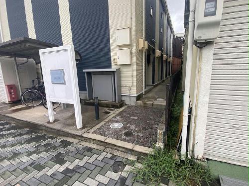 14/18 エントランス