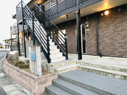 13/15 エントランス