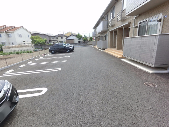 17/23 駐車場