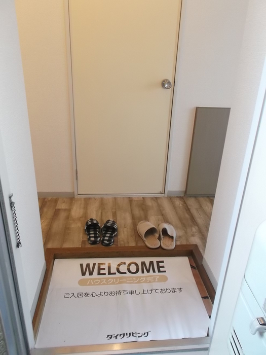 8/22 玄関