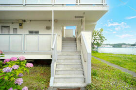 8/10 エントランス