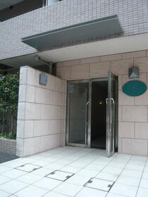 14/15 エントランス