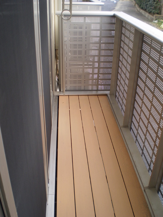 13/22 バルコニー