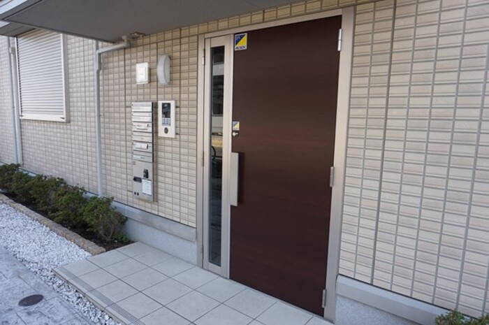 17/20 エントランス