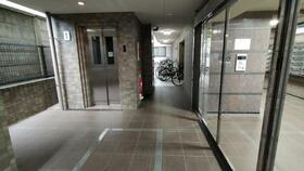 13/13 エントランス