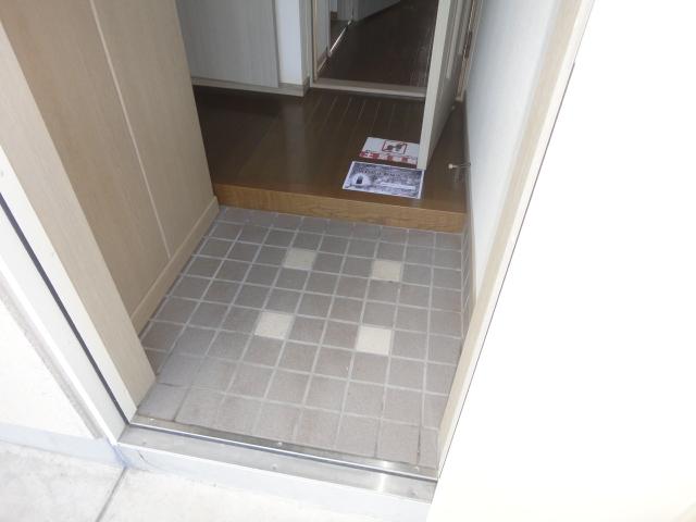 13/30 玄関