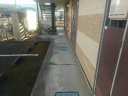 14/14 エントランス