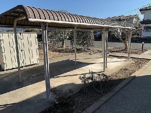 13/14 エントランス