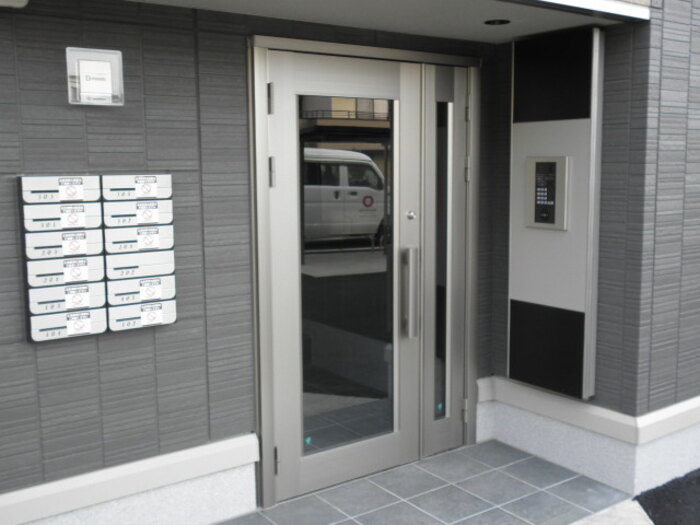 19/24 エントランス