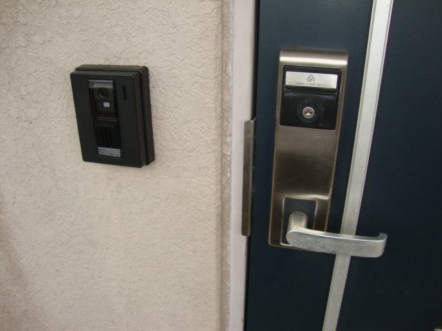 22/30 エントランス