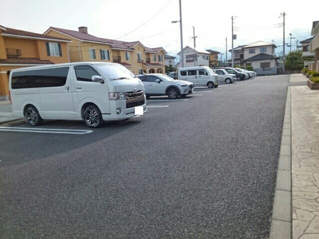 14/20 駐車場