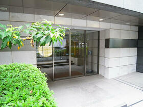 14/15 エントランス